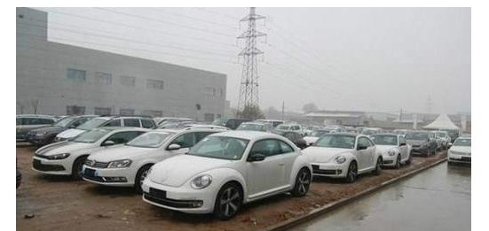 白色的車有這么多缺點(diǎn)！為什么近25%的車主還買它？