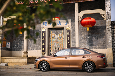 汽車(chē)鈑金噴漆到底是怎么回事？