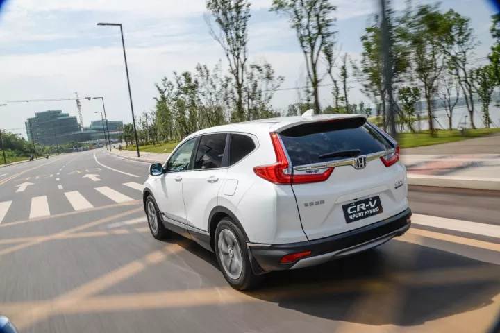 全新一代CR-V 銳?混動(dòng)領(lǐng)銜，東風(fēng)Honda榮耀亮相武漢車展